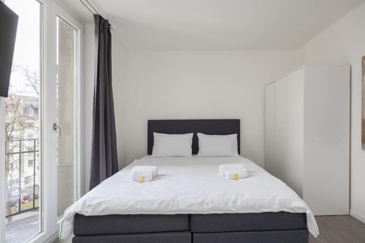 Urban Oasis With Queen Bed And View Be-49 Zurich Bagian luar foto